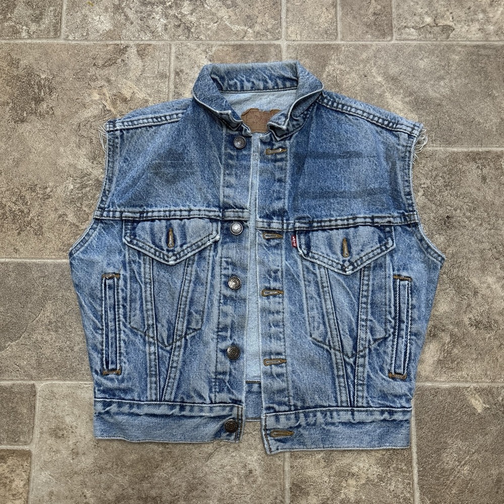 Vintage Levi's Denim Trucker Vest Medium Blue Button Front Grunge Faded USA
